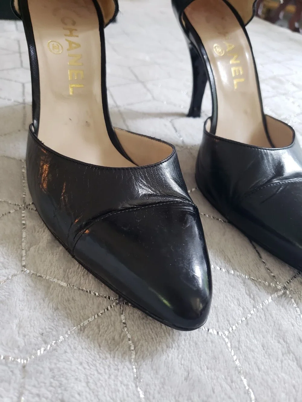 CHANEL | Womens Leather D'Orsay Pumps